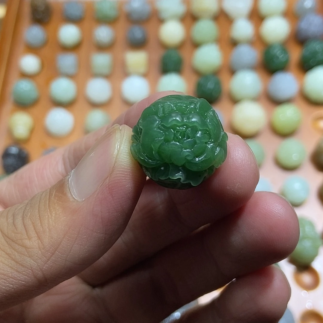 颈饰未镶嵌和田玉定制