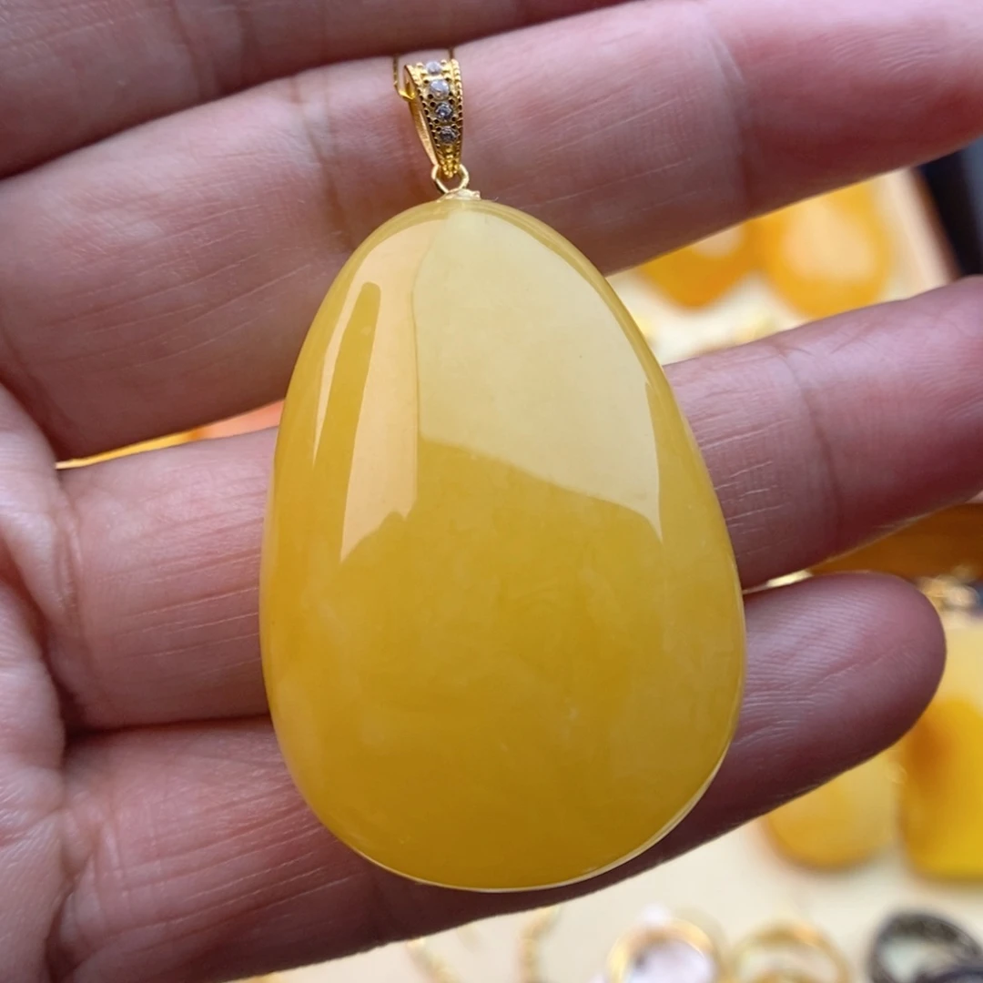 银S925镀金镶嵌颈饰琥珀