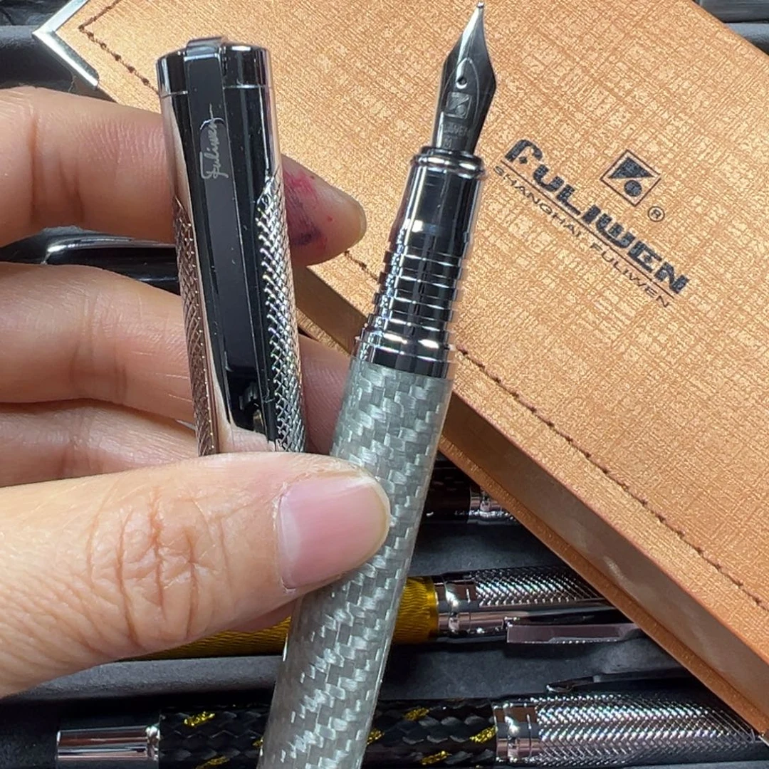 便携式富利文2030银色碳素纤维礼品笔带盒子