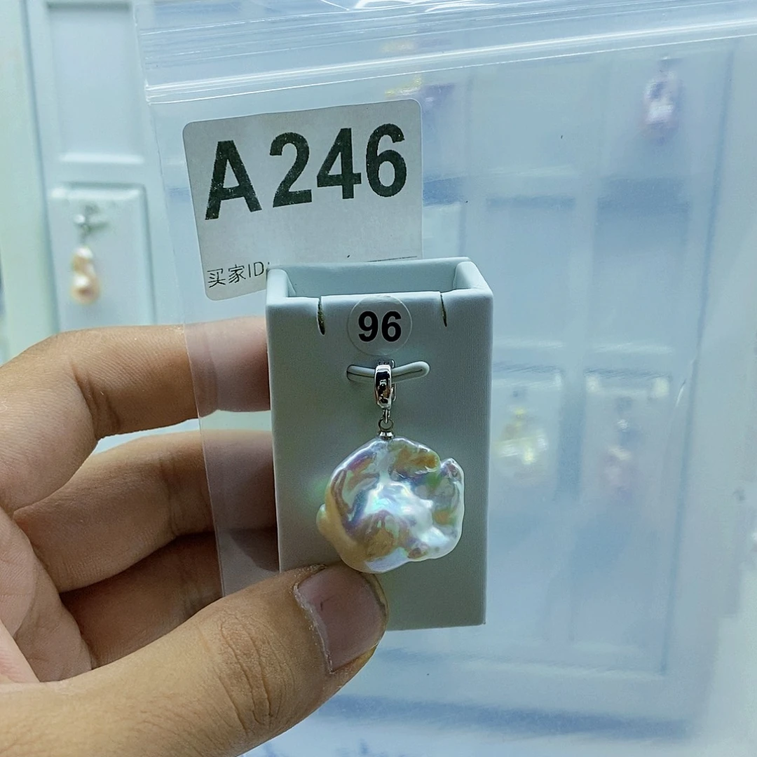 颈饰合金淡水珍珠