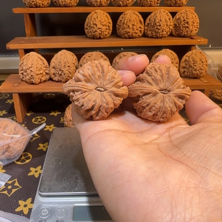 大***狗吊坠桃核核桃核桃