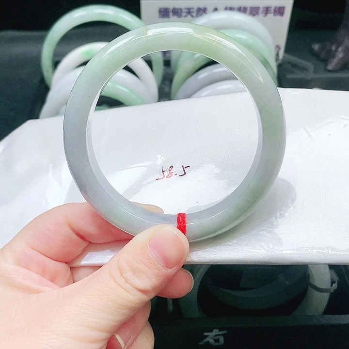 翡翠未镶嵌手镯530