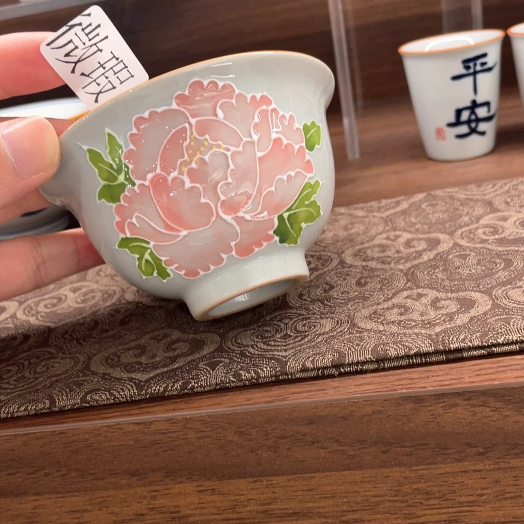釉下手绘茶具微瑕