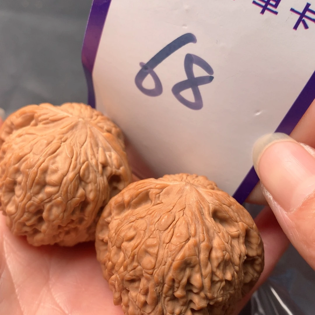 文玩核桃吊坠泥鳅