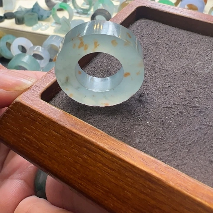 定制翡翠未镶嵌翡翠戒指有包容9-20