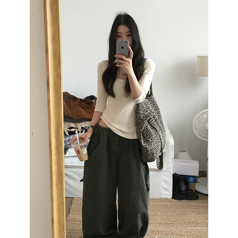 极简风2025新款修身显瘦秋季休闲打底上衣直筒宽松工装裤阔腿裤女