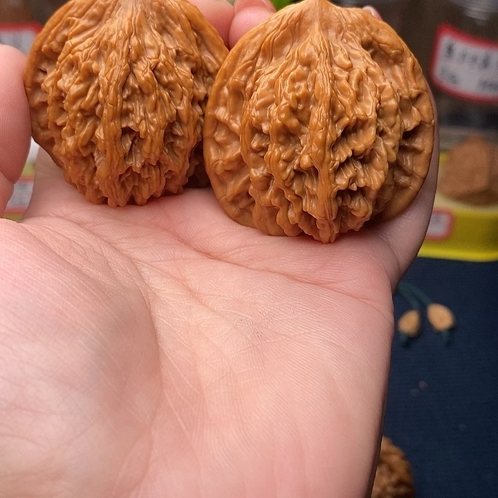 吊坠文玩核桃麦穗虎头