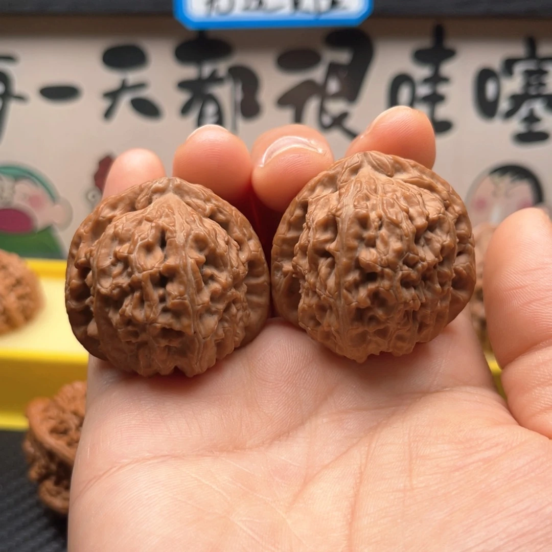 桃核吊坠38白狮子