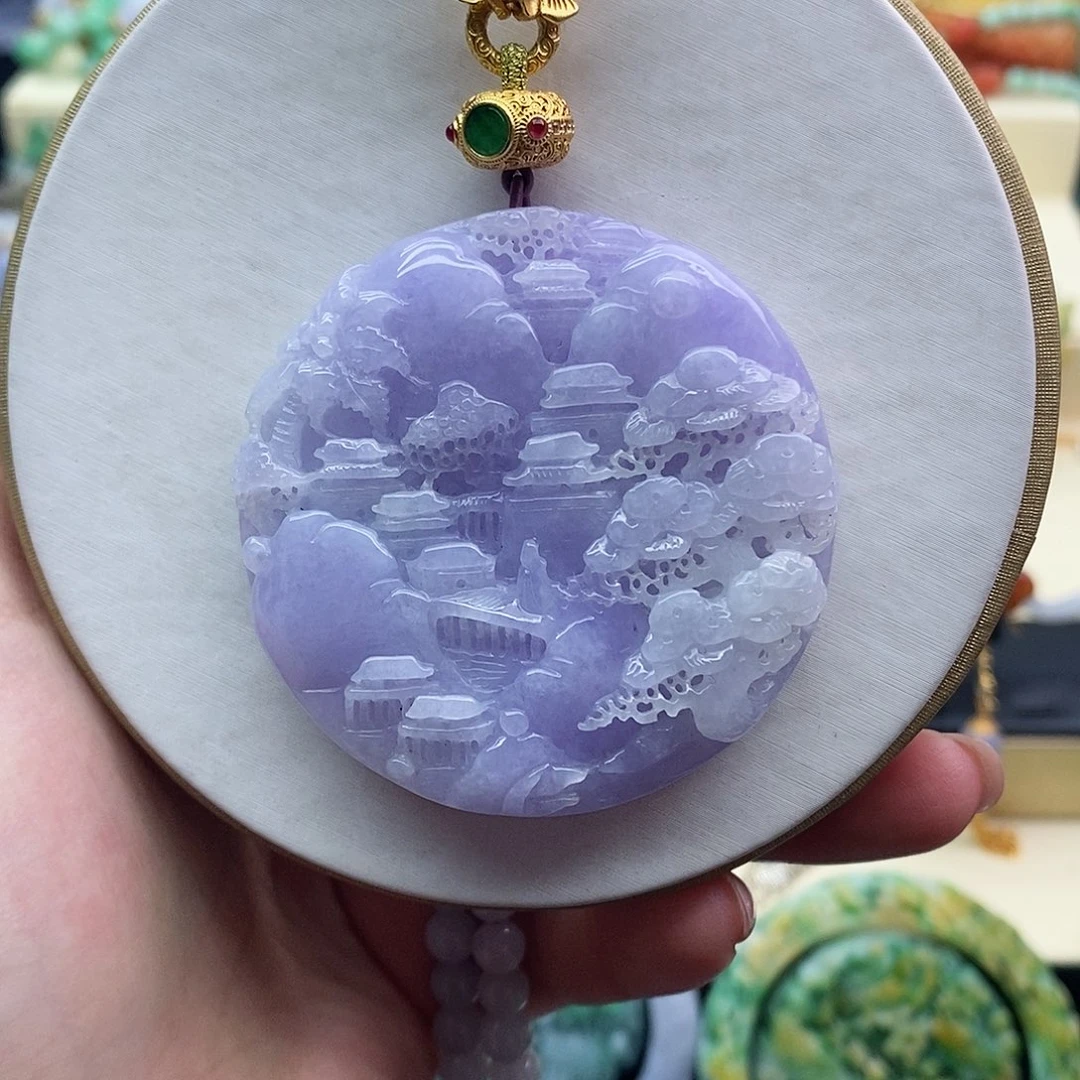 翡翠未镶嵌吊坠(赠链)