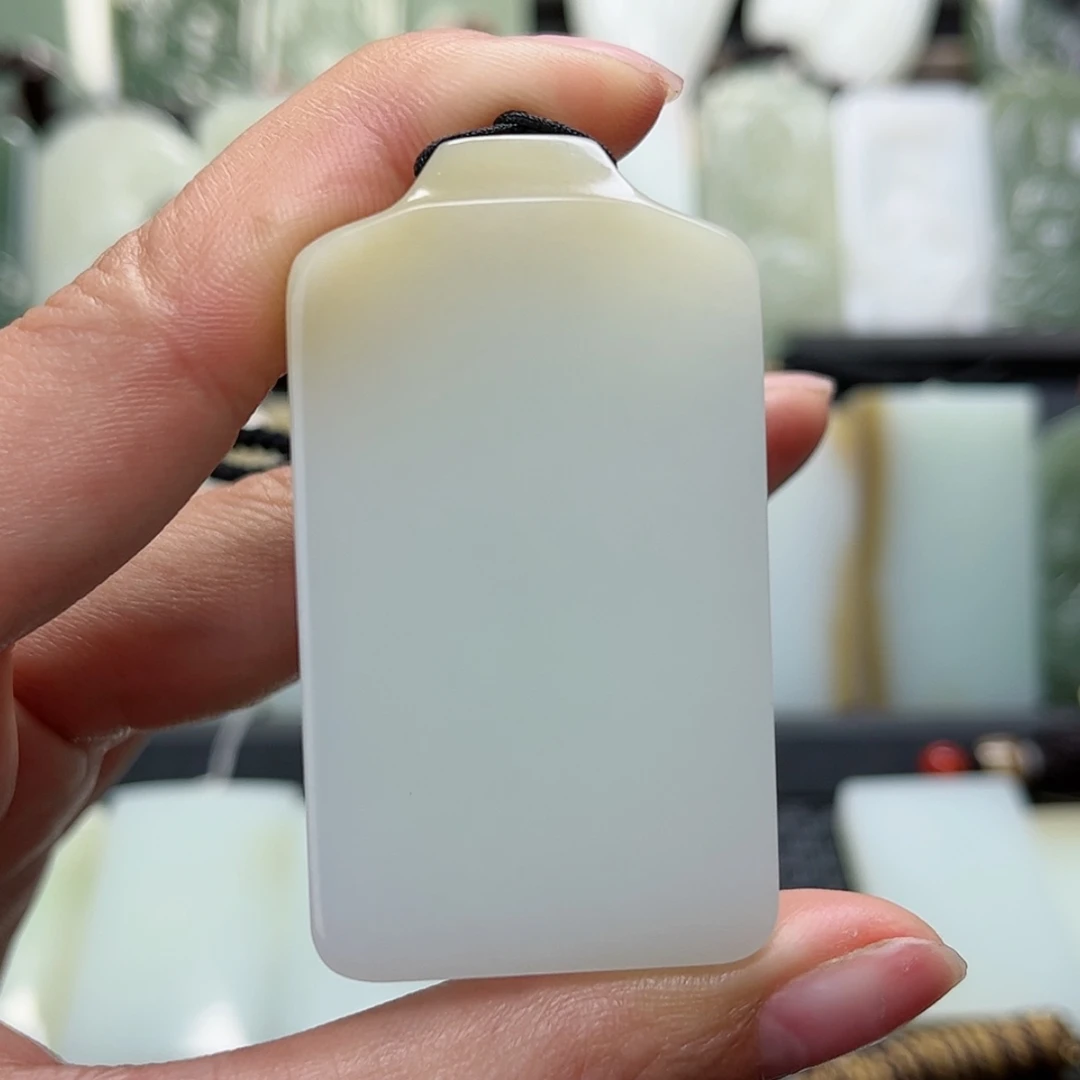 【闪购商品】颈饰未镶嵌和田玉老***8