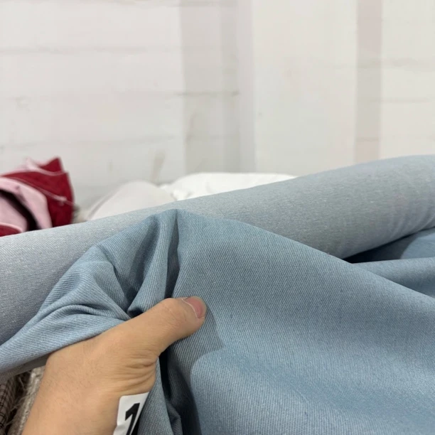 3米价 纯棉全功艺柔软牛仔面料 112号