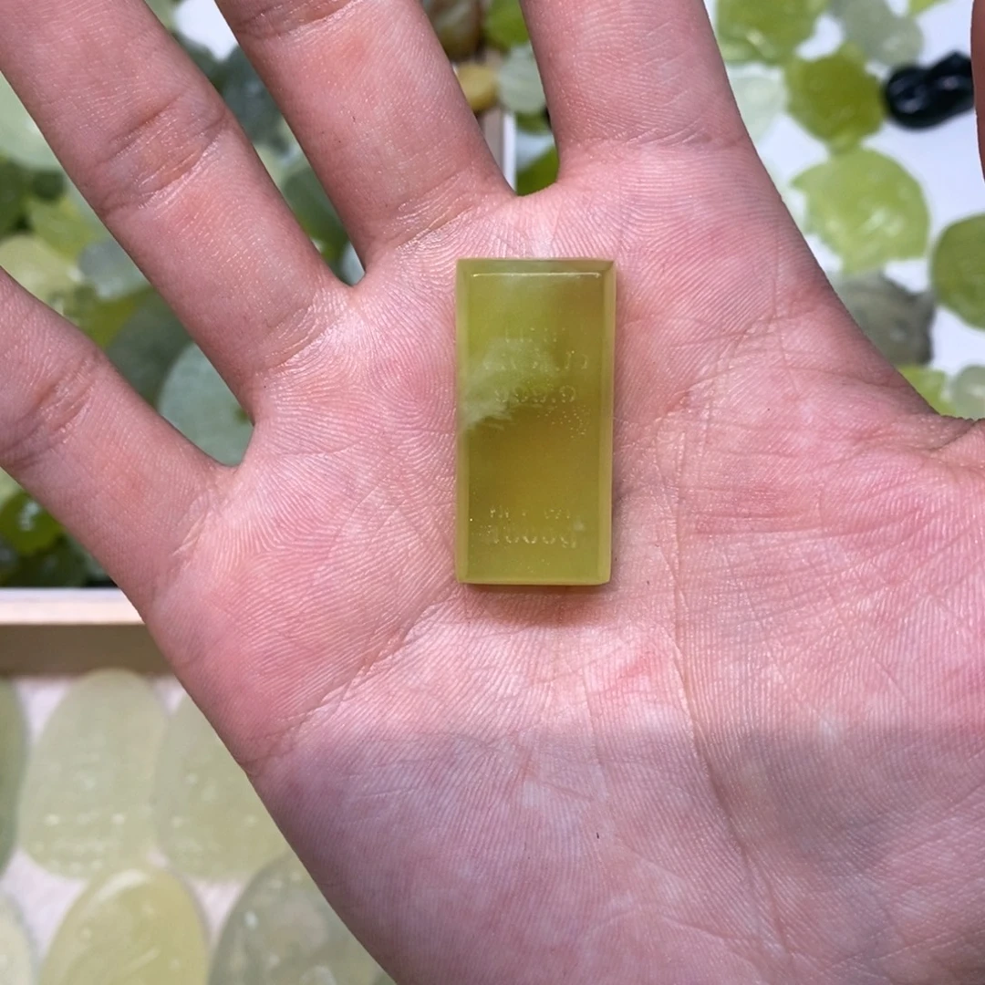 岫玉未镶嵌吊坠(不含链)