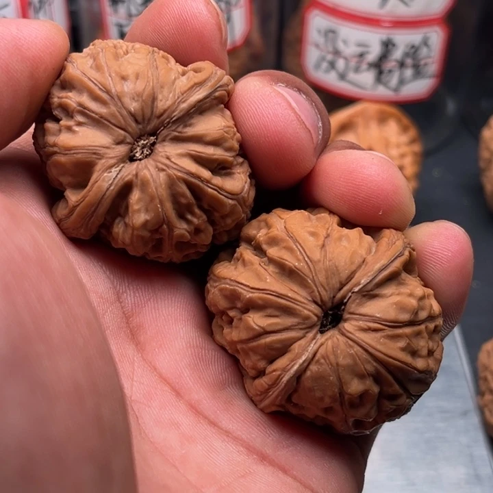 文玩核桃把件元宝41