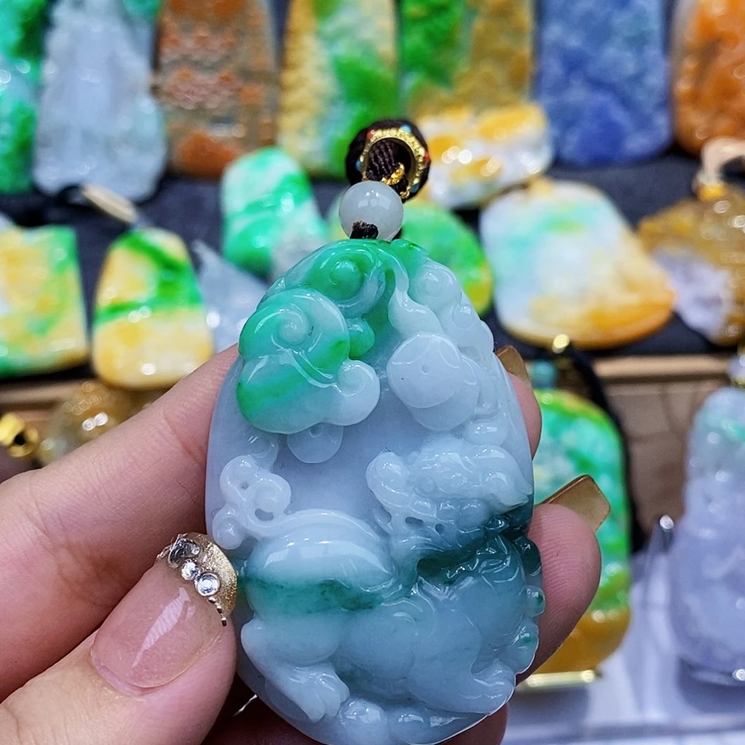 定制翡翠未镶嵌翡翠