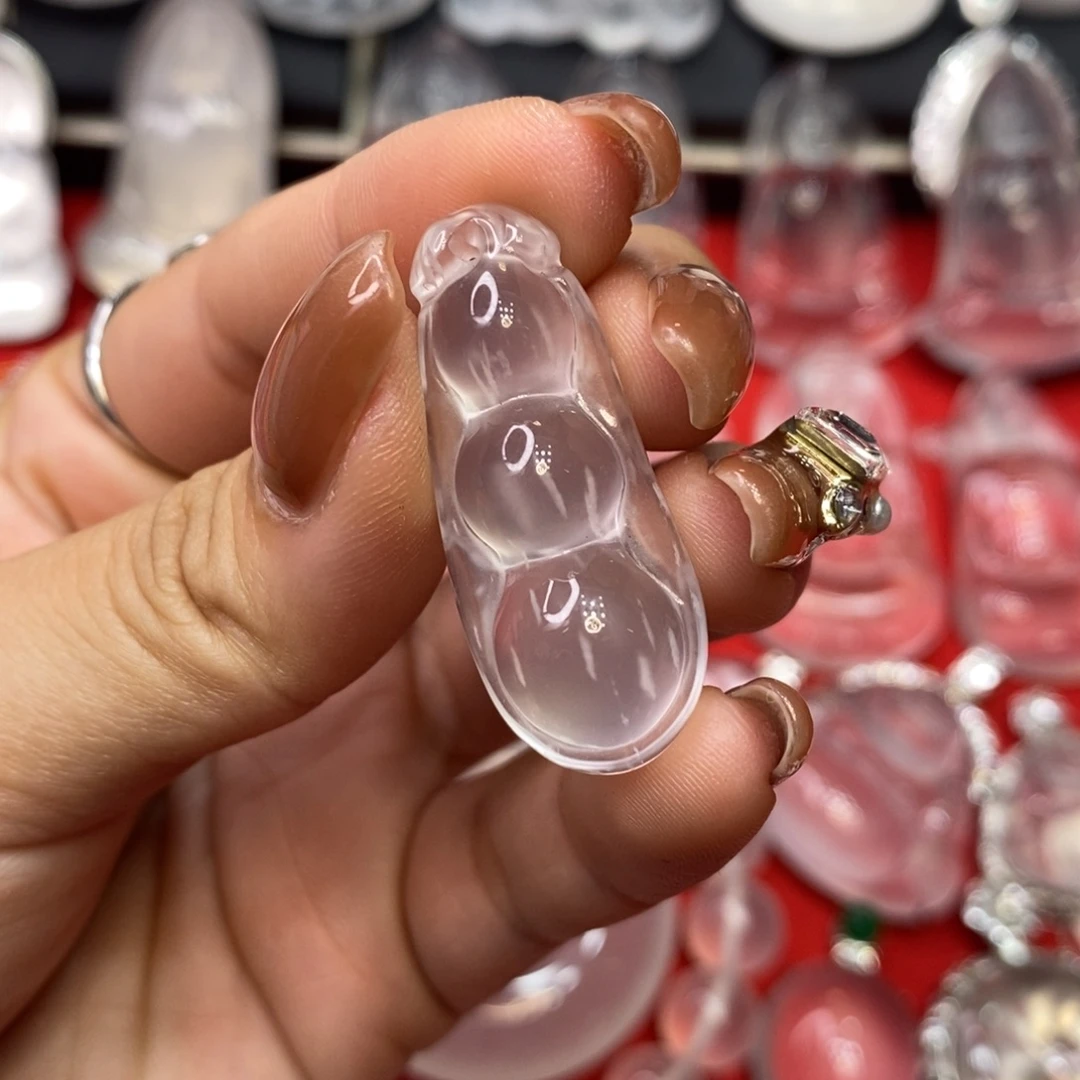 石英质玉未镶嵌吊坠