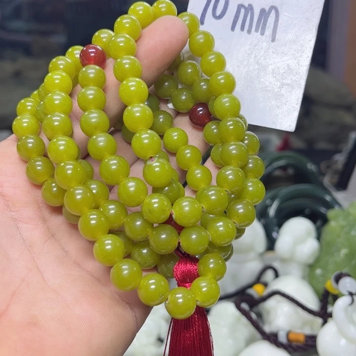 蛇纹石玉项链未镶嵌