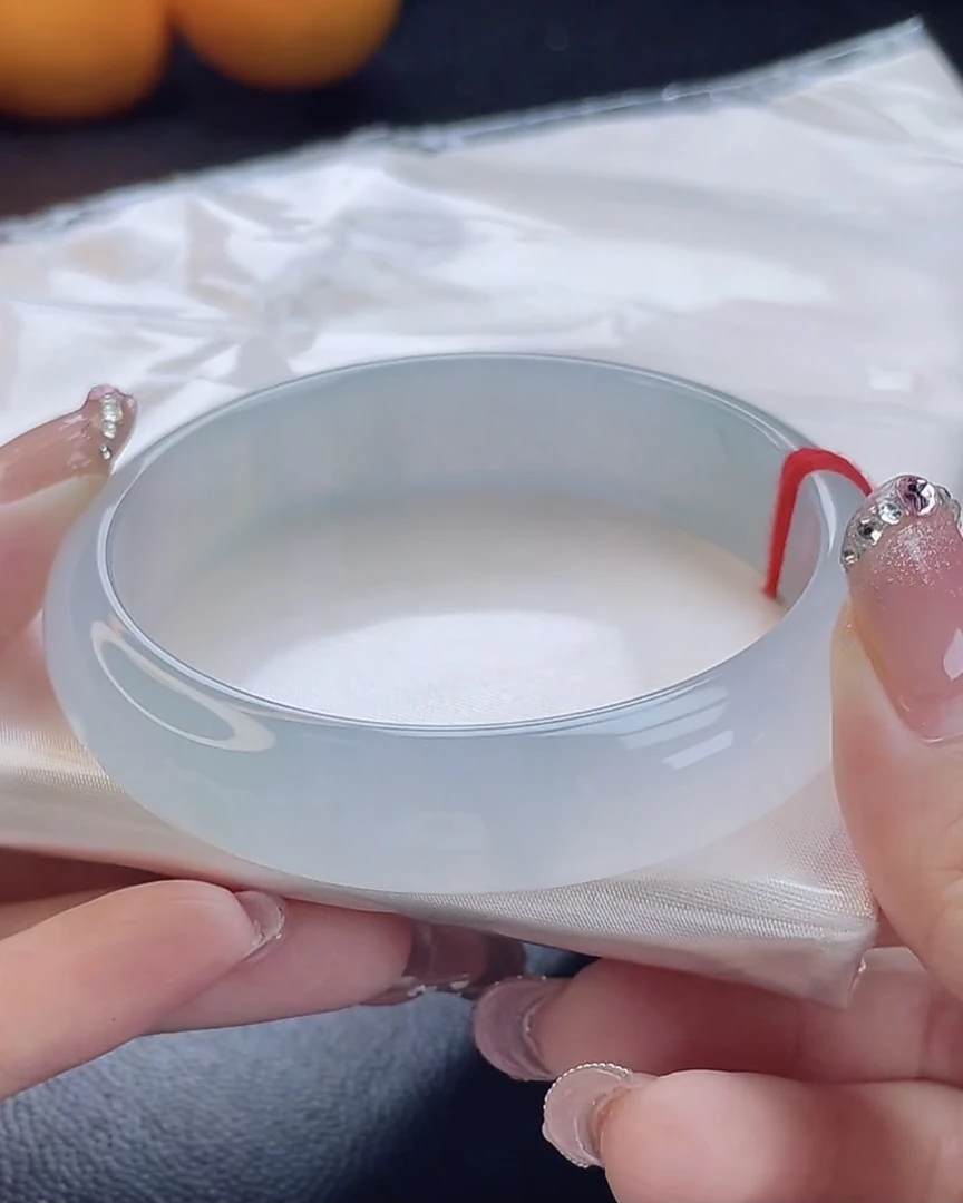 翡翠手镯未镶嵌翡翠SN