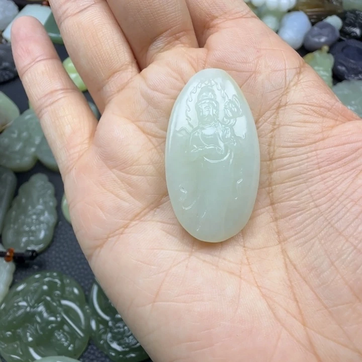 和田玉未镶嵌颈饰