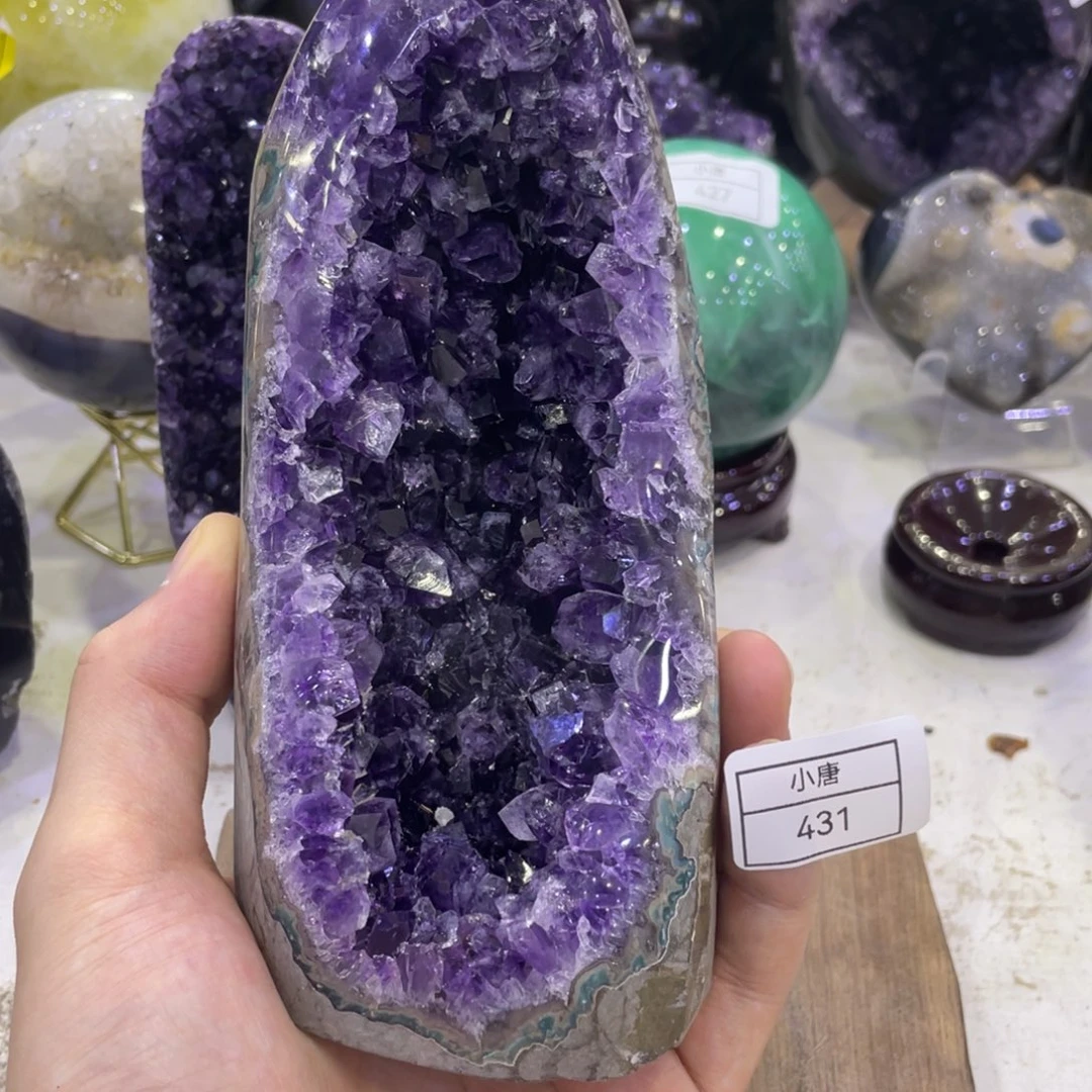 卡***把未镶嵌珠宝半成品水晶