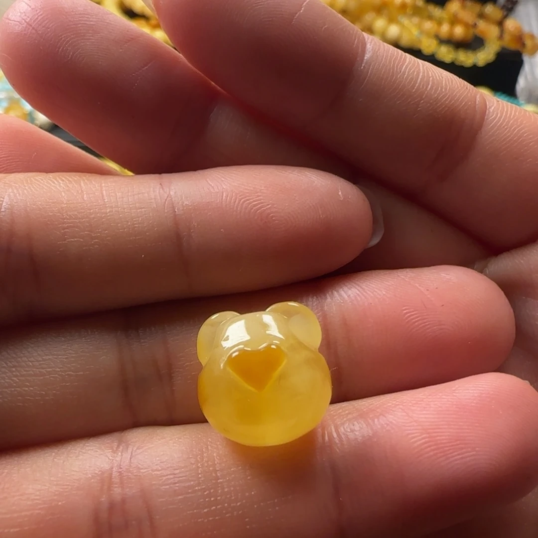 蜜蜡未镶嵌颈饰蜜蜡俏色小熊头