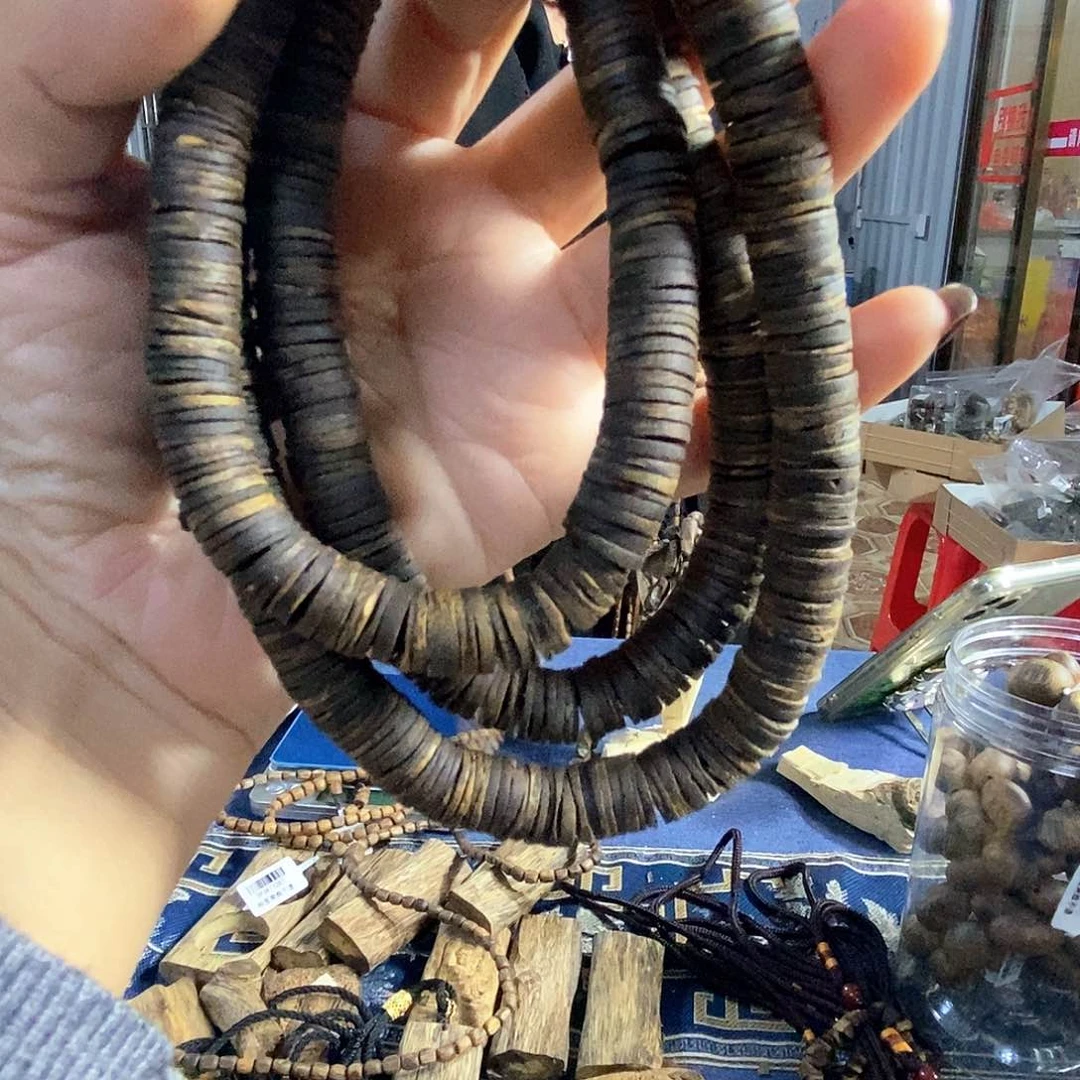 沉香手串海南莺歌绿片珠长串1.0/64克+多样性发一