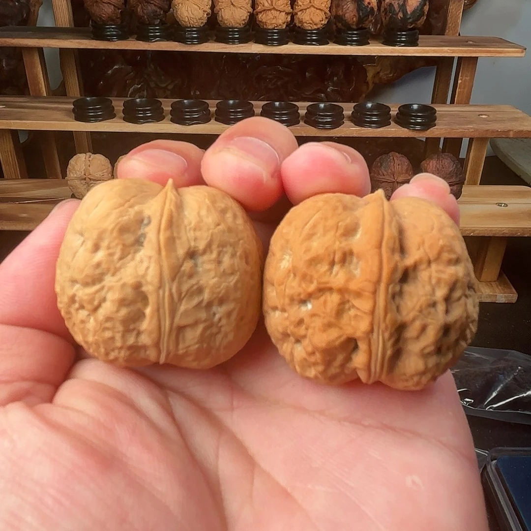 文玩核桃吊坠微瑕平头元宝