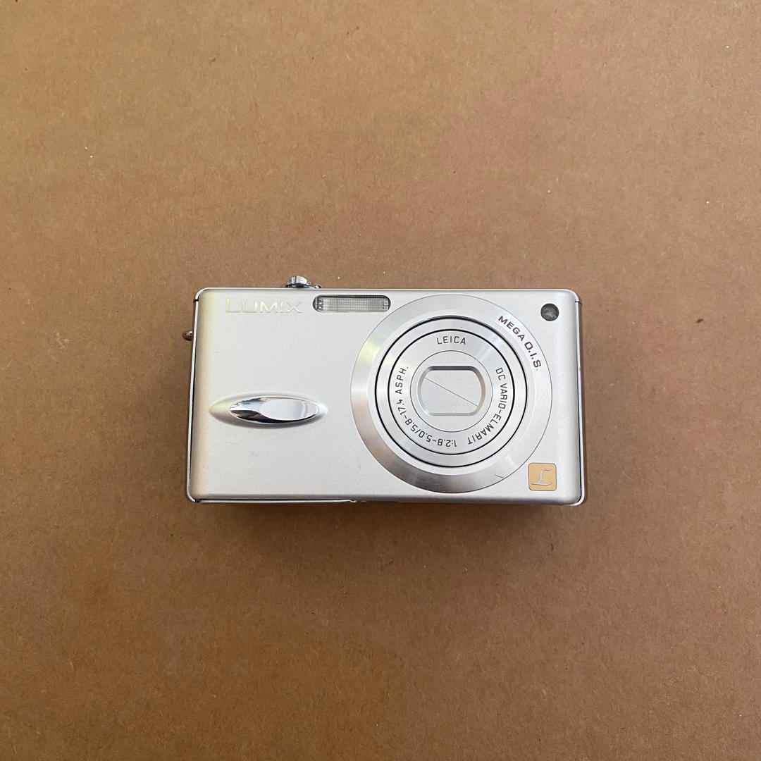 95新 Panasonic/松下 松下fx8 数码相机 no质量问题no退换