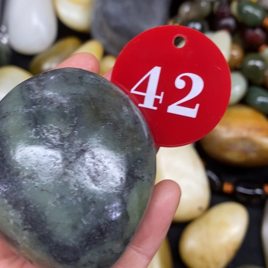 未镶嵌和田玉（糖玉）挂件