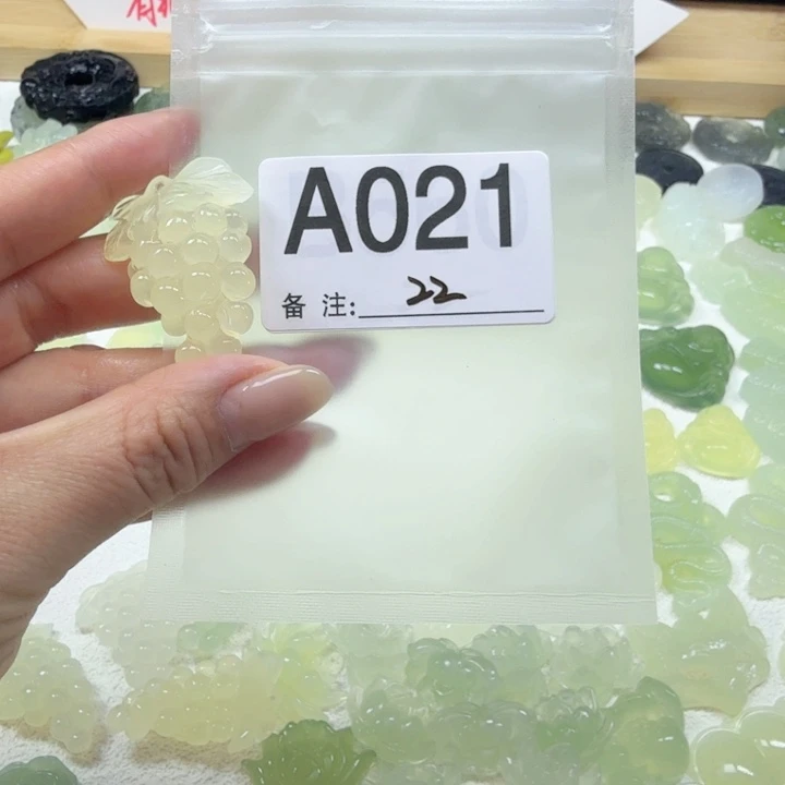 蛇纹石玉岫玉合金用****茵
