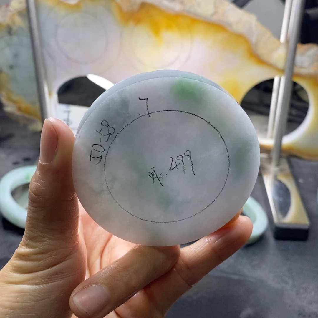 定制翡翠正未镶嵌