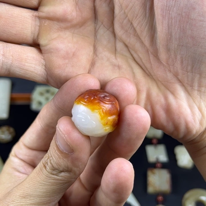 和田玉（糖玉）未镶嵌颈饰用****3