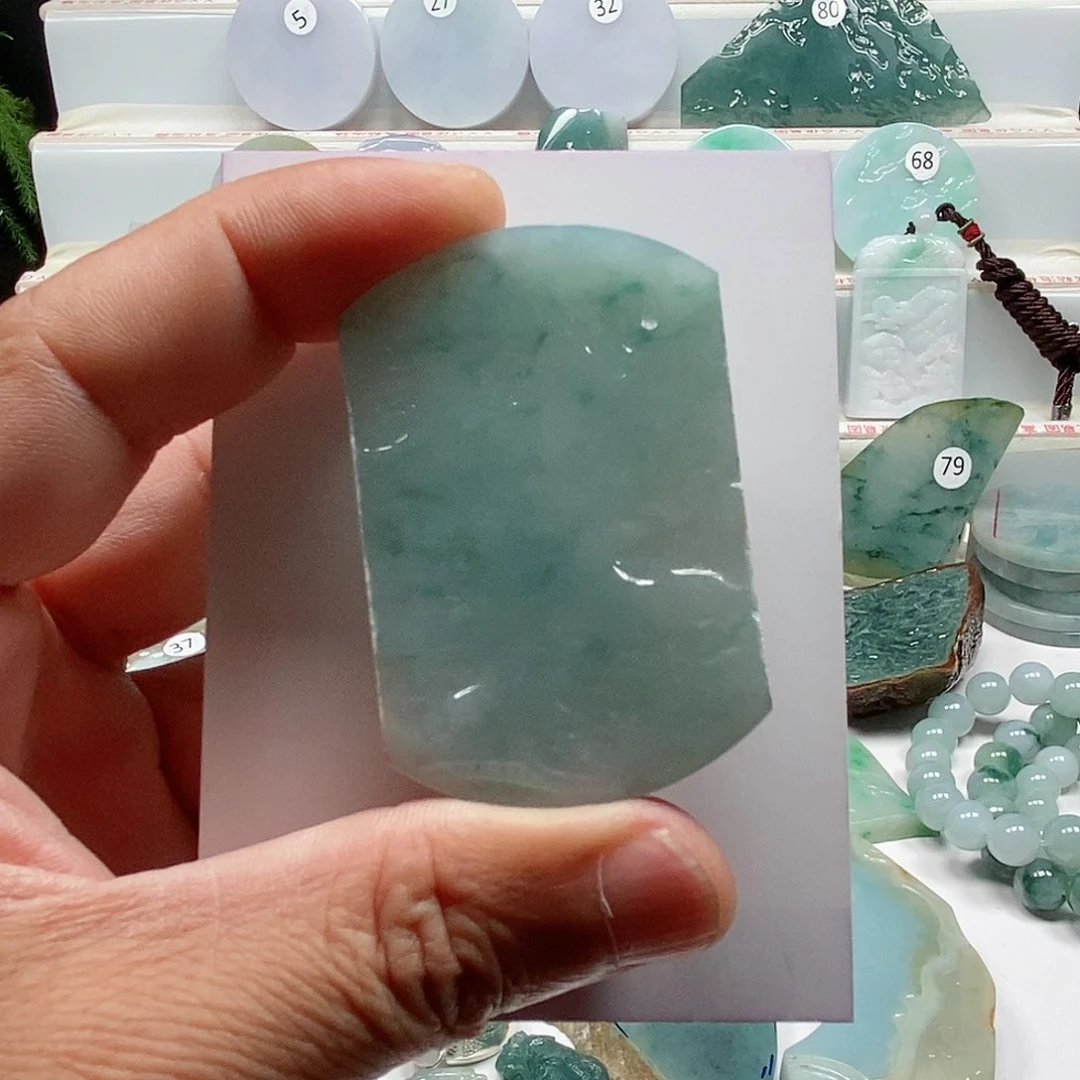 翡翠未镶嵌颈饰乐凡珠宝翡翠挂件