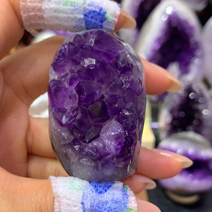 未镶嵌水晶大型摆件（非配饰）