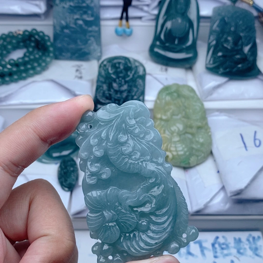 【闪购商品】颈饰未镶嵌翡翠