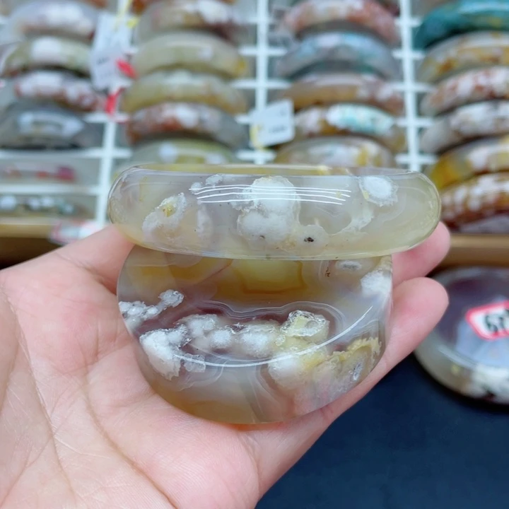 玛瑙/玉髓未镶嵌手镯58.8