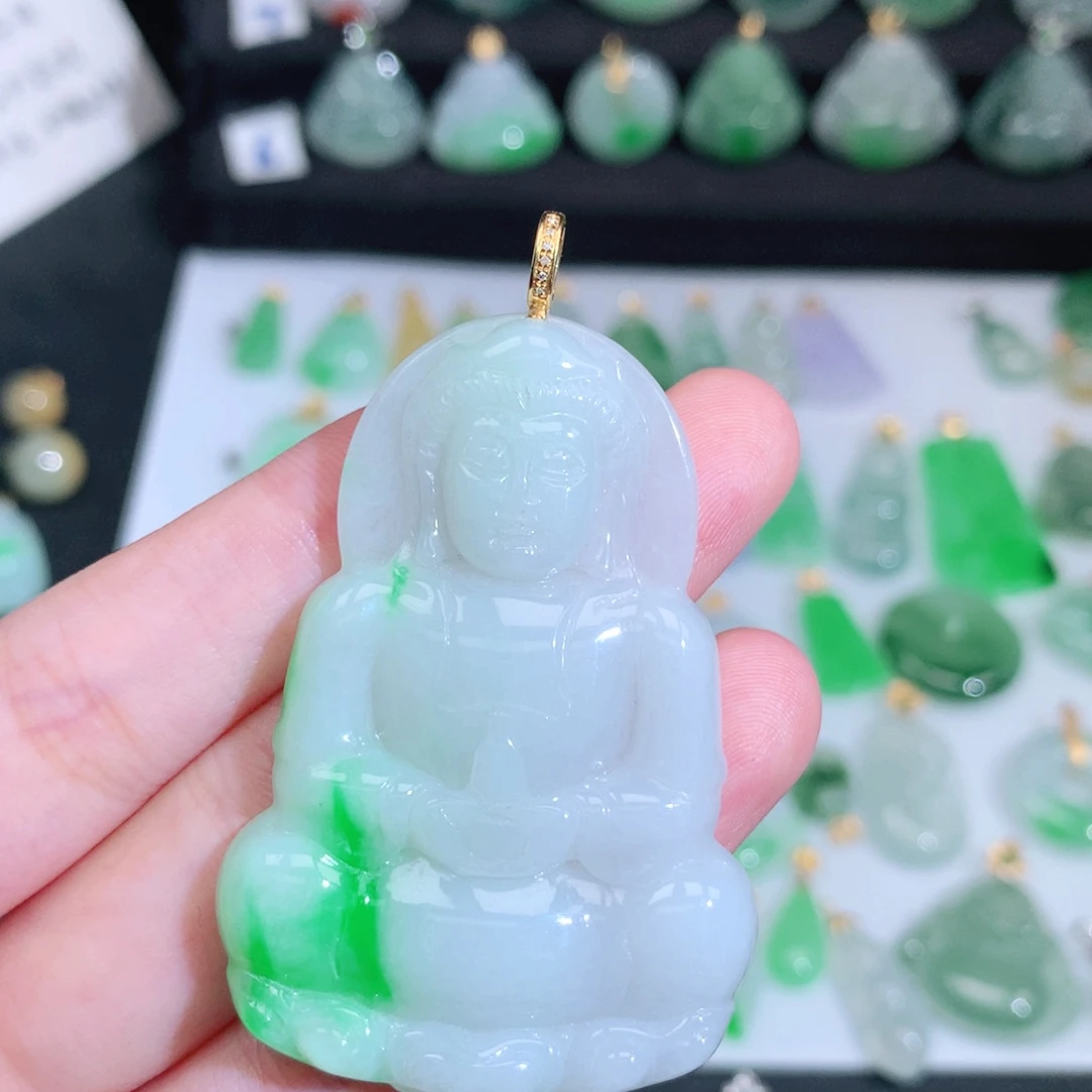 翡翠未镶嵌颈饰翡翠