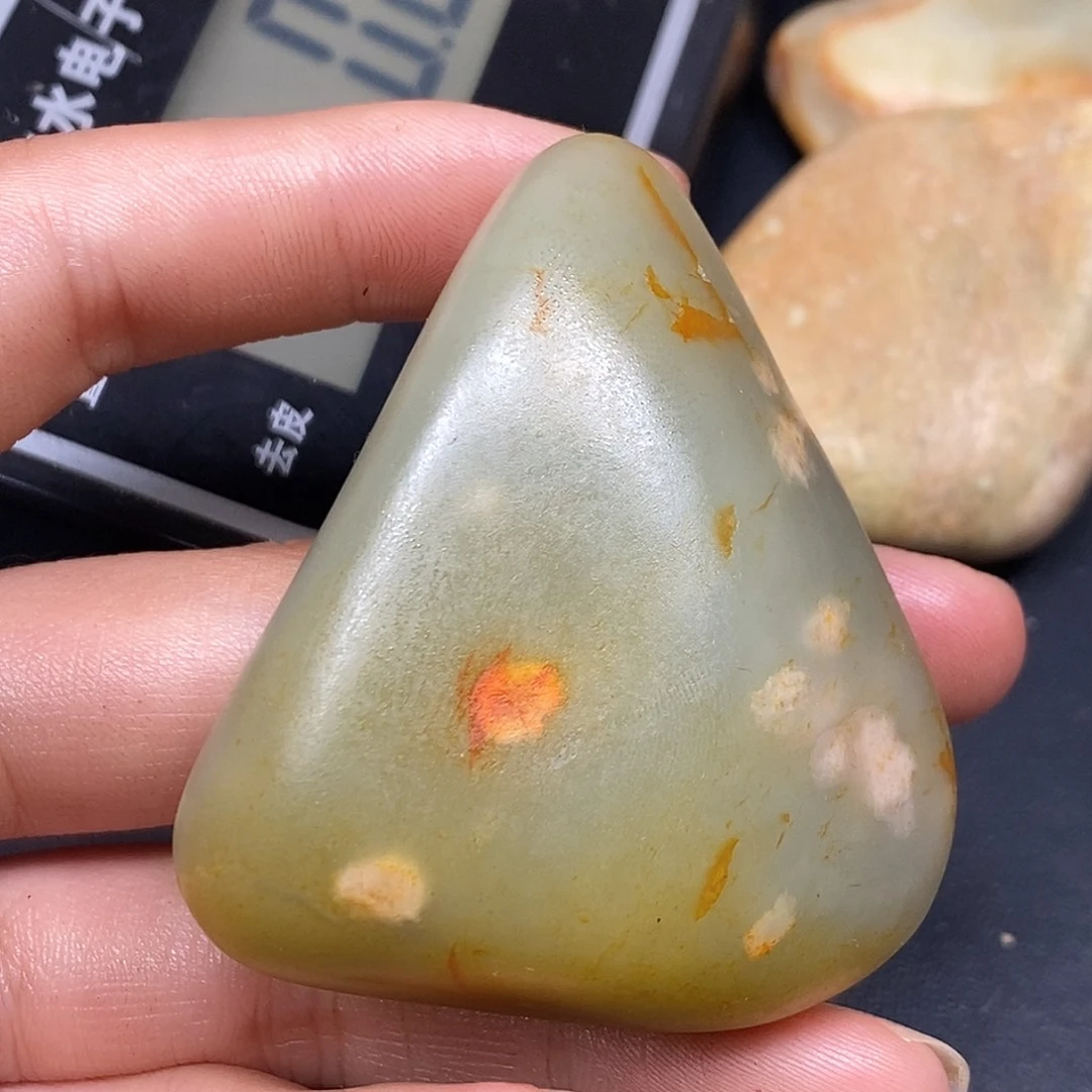 和田玉（糖玉）未镶嵌挂件