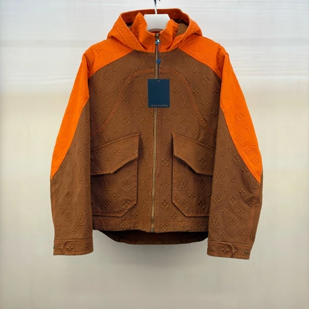 未使用 LouisVuitton/路易威登 浮雕满印伐木牛仔外套/44码/M7038