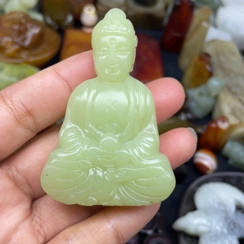 蛇纹石玉未镶嵌颈饰99