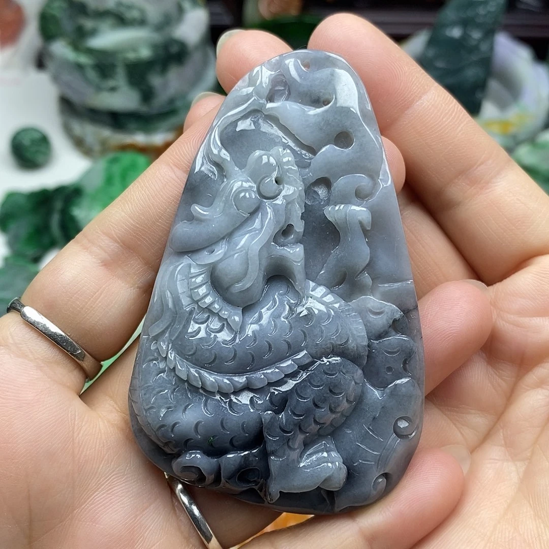 颈饰未镶嵌翡翠牌子