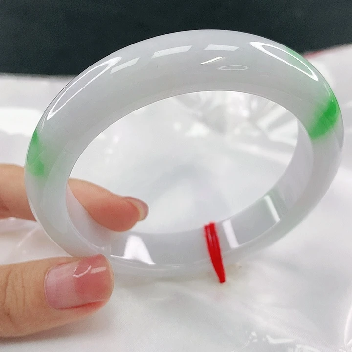 翡翠未镶嵌手镯圈57，80106