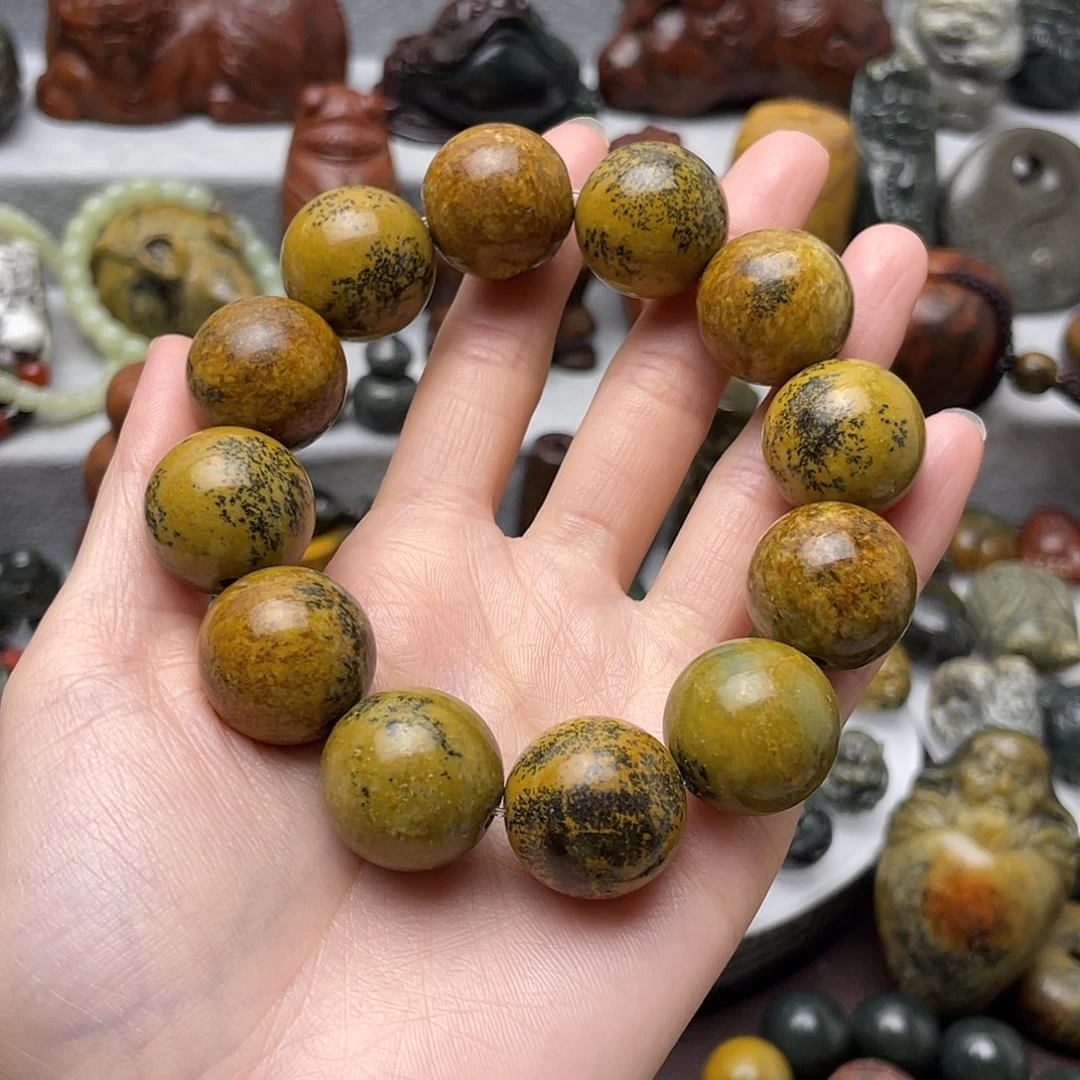 手串未镶嵌岫岩河磨玉（透闪石质玉）C****e