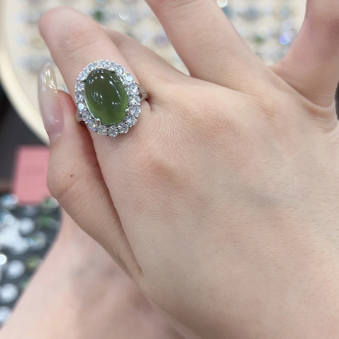 蛇纹石玉戒指银S925镶嵌冰**堡