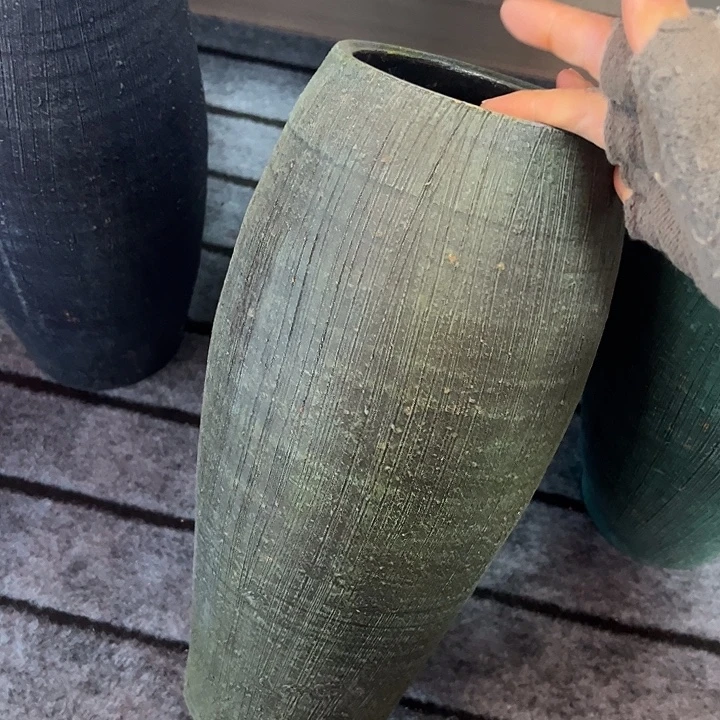 浅绿色直筒高33口12.5默认打孔