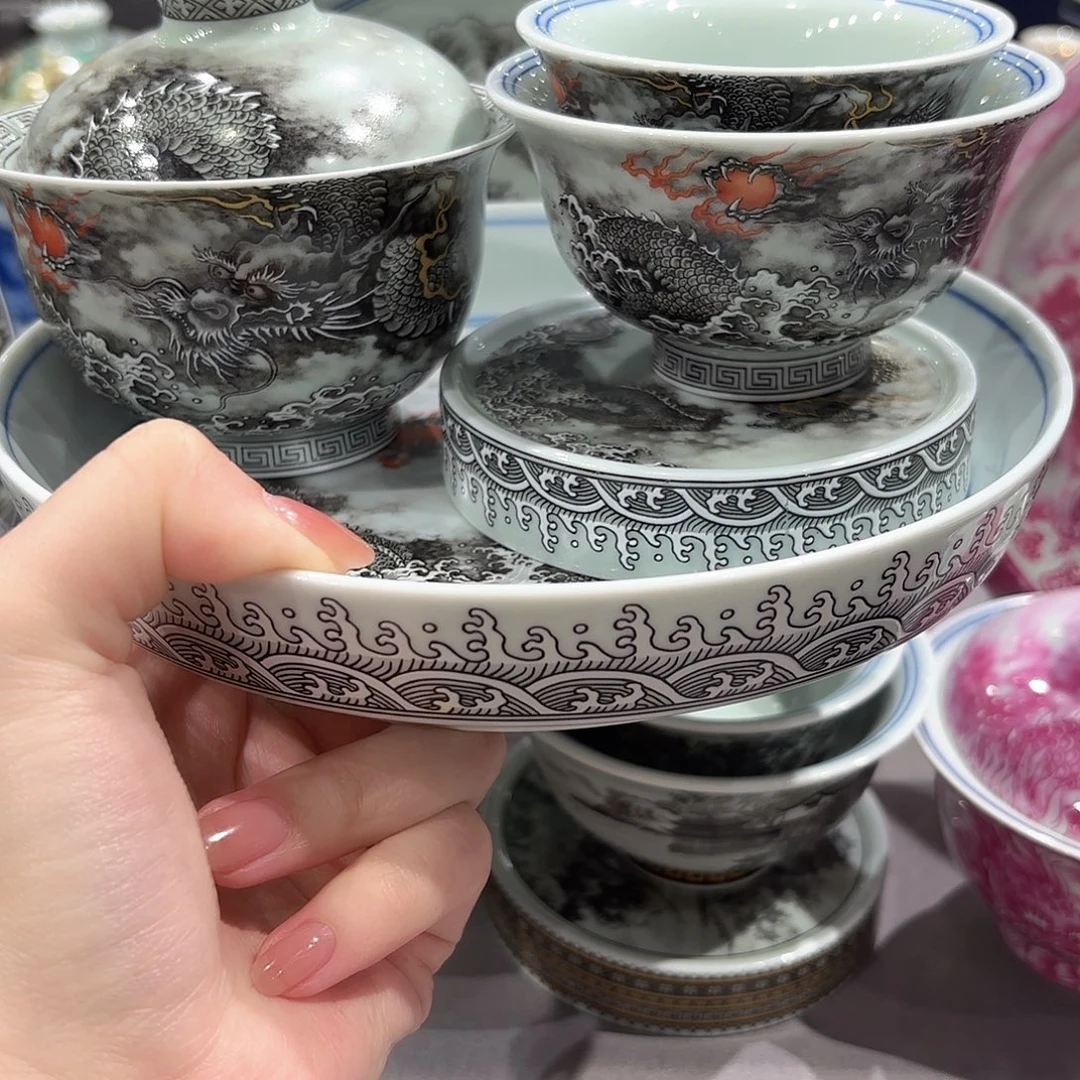 瓷片景德镇瓷器精品陈列