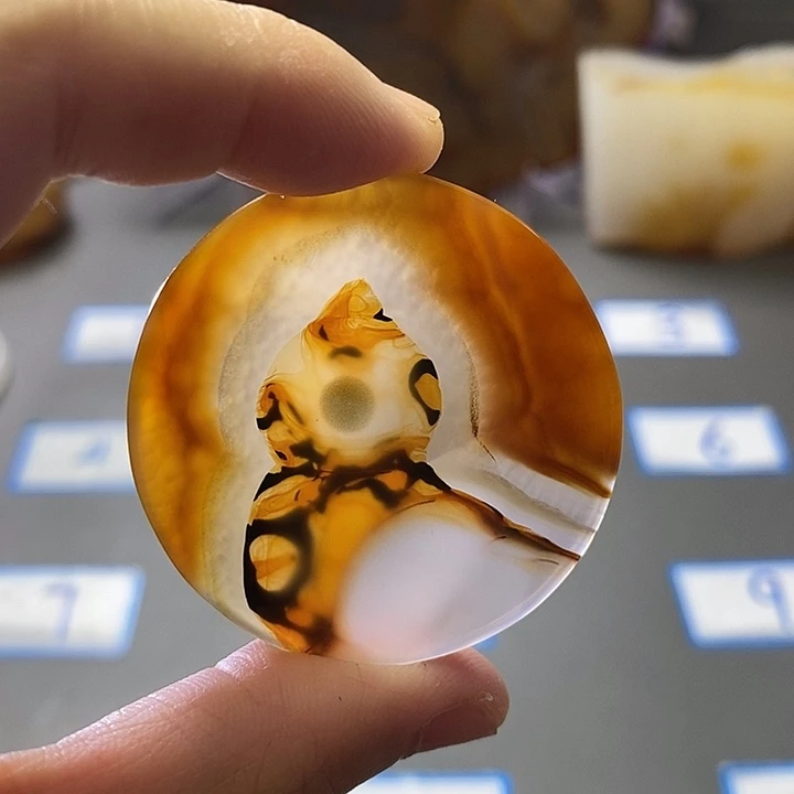 玛瑙/玉髓未镶嵌珠宝半成品