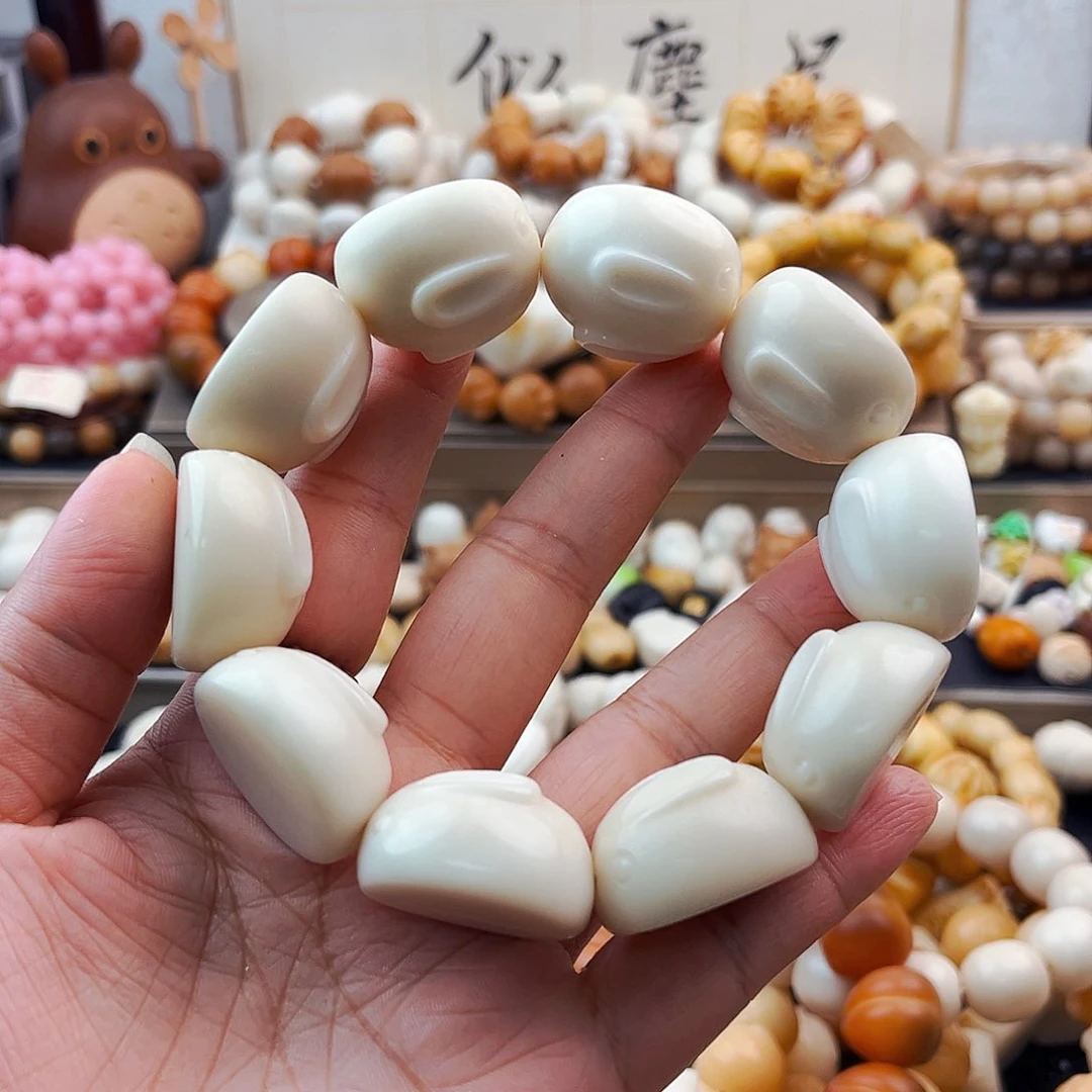 菩提根/象牙果手串大兔子