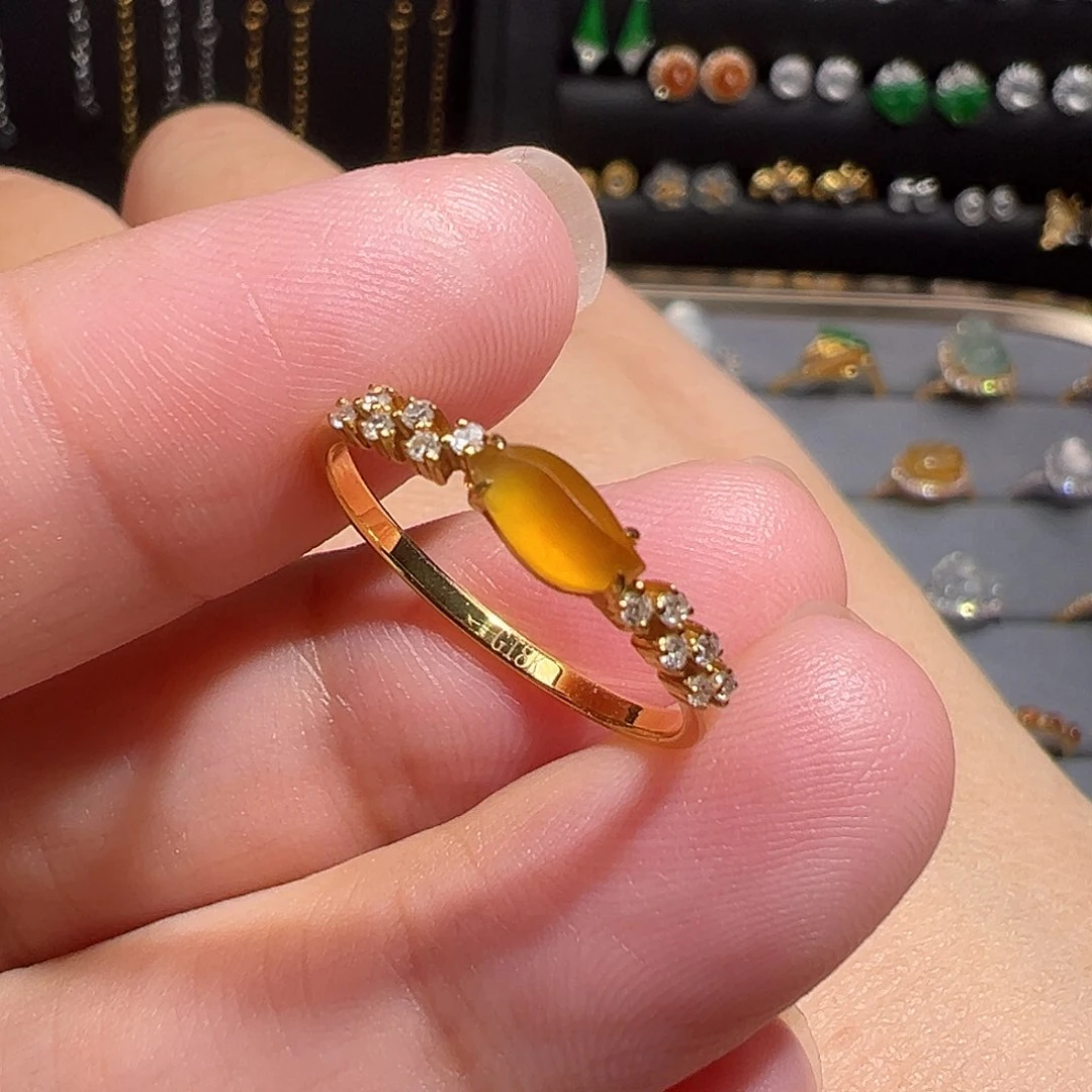 翡翠戒指18K金镶嵌黄翡戒指