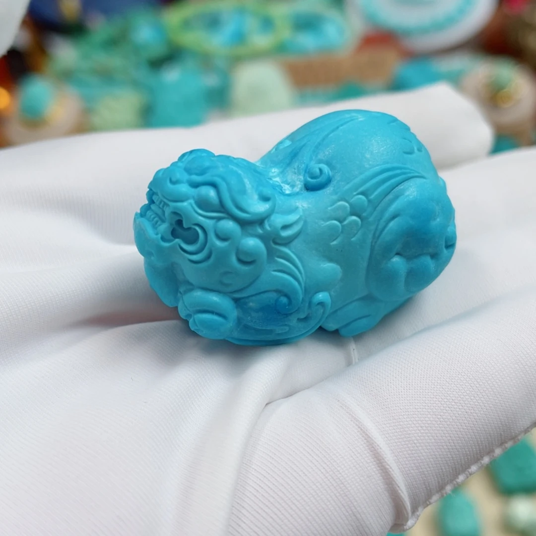 绿松石未镶嵌珠宝奇石