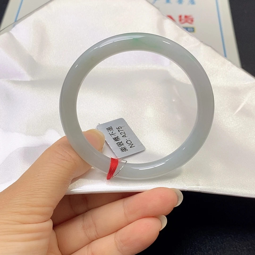 翡翠未镶嵌手镯（圆镯）52